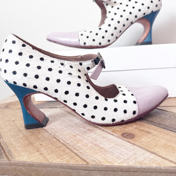 John Fluevog Malala White Pony Dot Heels, size 6 - Picture 5 of 16